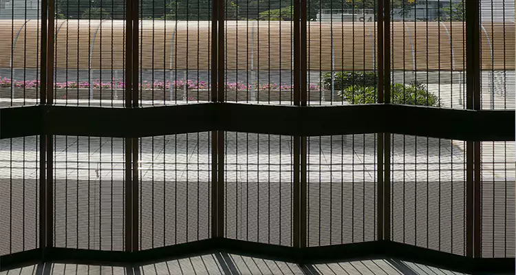 Front Screen Door Repair in Meadow Woods, FL